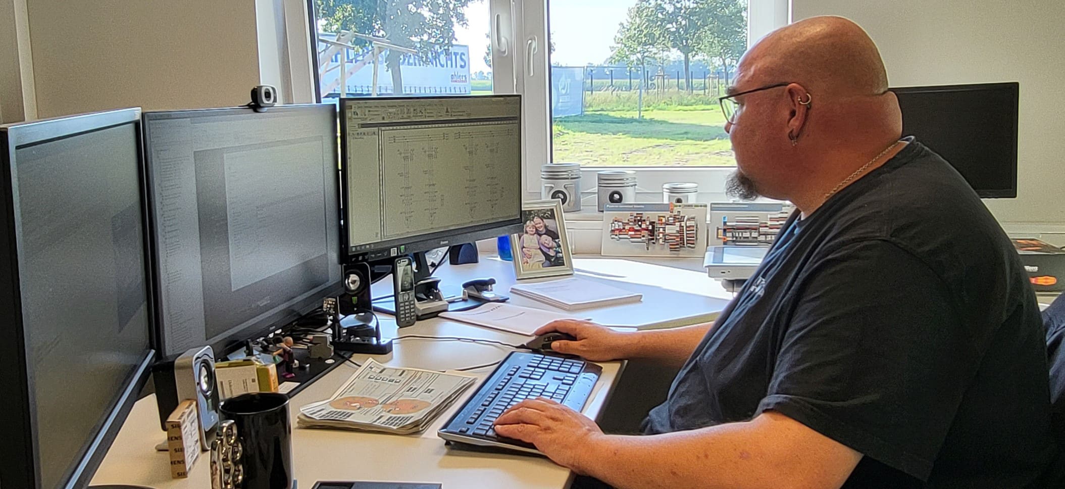 Leistungen - Elektrotechnik - E-CAD Konstruktion